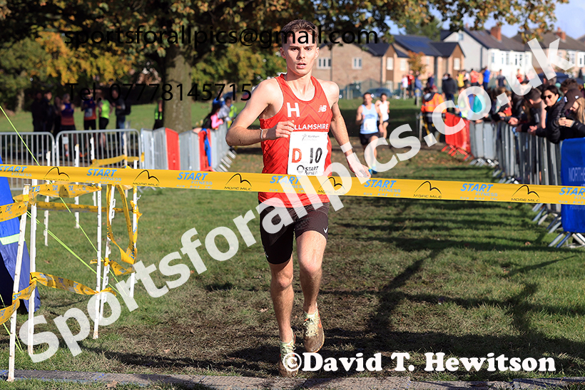 Senior men, 2024 Northern Cross Country Relays, Graves Park, Sheffield.   Photo: David T. Hewitson/Sports for All Pics